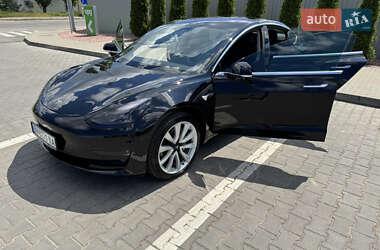 Седан Tesla Model 3 2018 в 