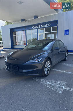 Седан Tesla Model 3 2024 в Одессе