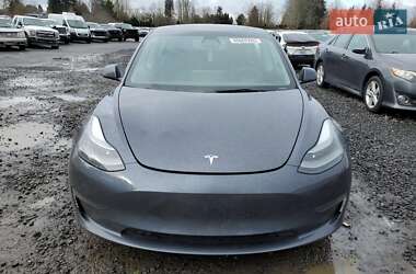 Седан Tesla Model 3 2023 в 