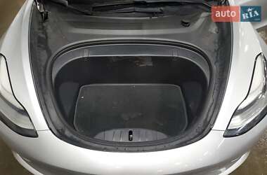 Седан Tesla Model 3 2018 в 
