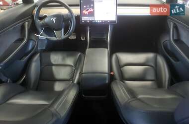 Седан Tesla Model 3 2019 в 
