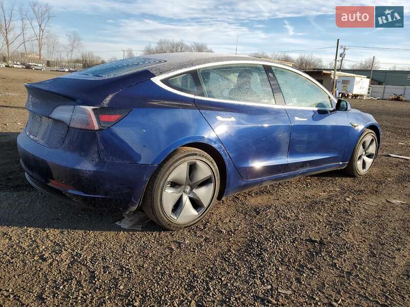 Седан Tesla Model 3 2018 в Львові