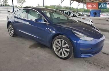 Седан Tesla Model 3 2019 в 