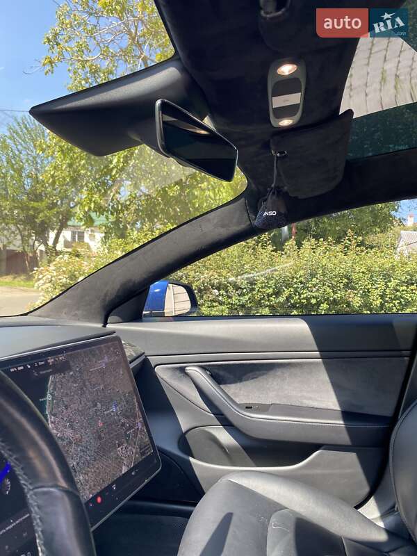 Седан Tesla Model 3 2018 в Одесі