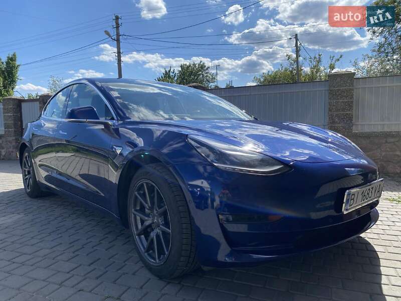 Tesla Model 3 2019