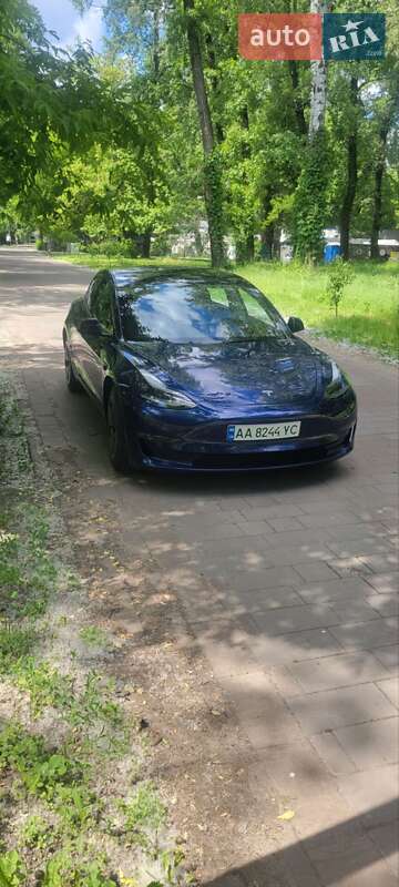 Седан Tesla Model 3 2023 в Киеве