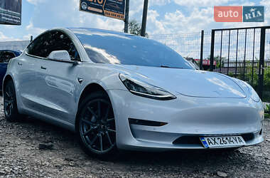 Седан Tesla Model 3 2018 в 