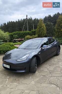 Седан Tesla Model 3 2018 в 