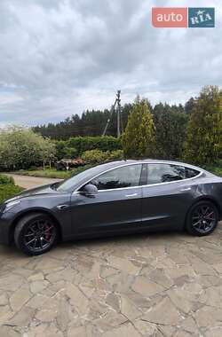Седан Tesla Model 3 2018 в 