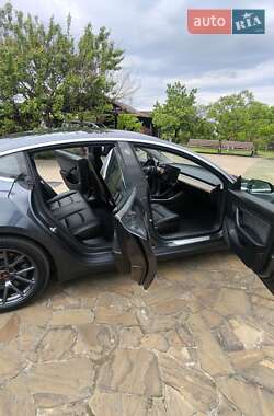 Седан Tesla Model 3 2018 в 