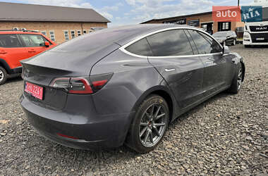 Седан Tesla Model 3 2018 в 