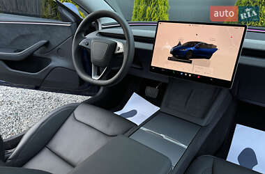 Седан Tesla Model 3 2024 в 