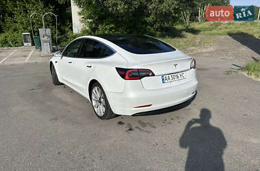 Седан Tesla Model 3 2018 в 