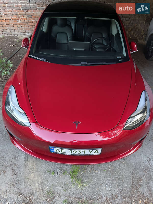 Tesla Model 3 2019