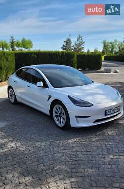 Седан Tesla Model 3 2021 в 
