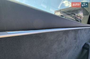 Седан Tesla Model 3 2024 в 