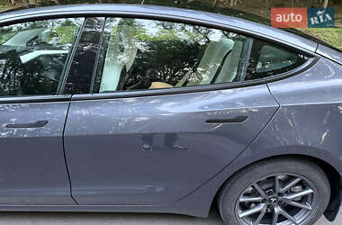 Седан Tesla Model 3 2023 в Полтаве