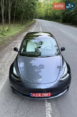 Седан Tesla Model 3 2023 в Полтаве