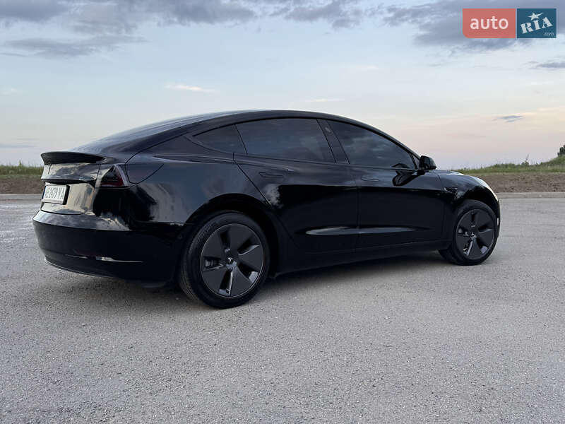 Седан Tesla Model 3 2021 в Днепре