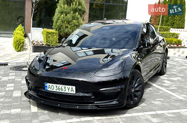 Седан Tesla Model 3 2017 в 