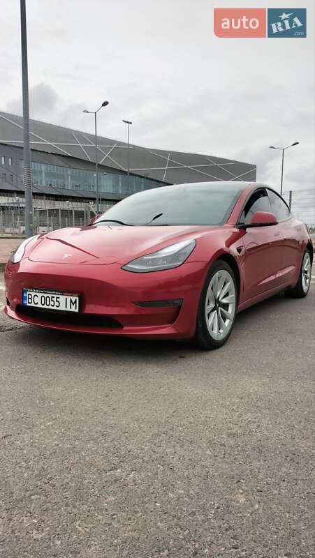 Tesla Model 3 2022