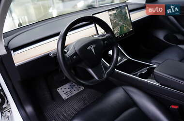 Седан Tesla Model 3 2018 в 