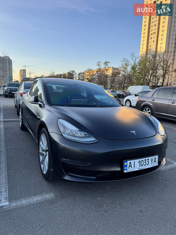 Tesla Model 3 2018