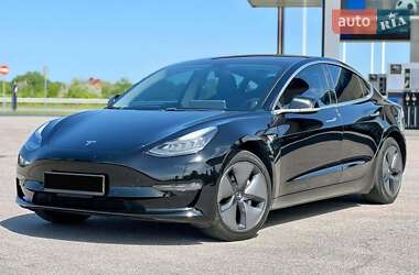 Седан Tesla Model 3 2018 в 