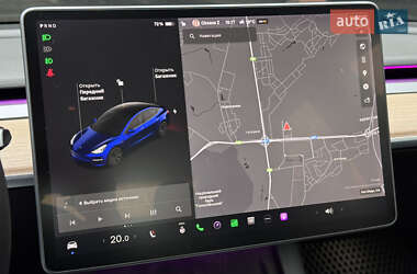 Седан Tesla Model 3 2021 в 