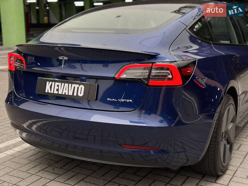 Седан Tesla Model 3 2021 в Киеве фото 25 Седан Tesla Model 3 2021 в Киеве