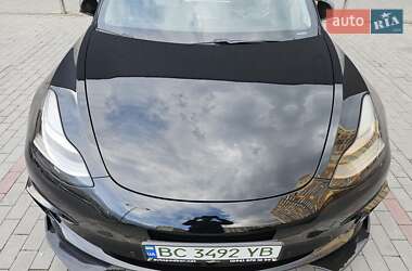 Седан Tesla Model 3 2019 в 