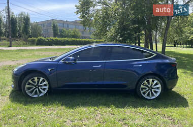 Седан Tesla Model 3 2019 в 