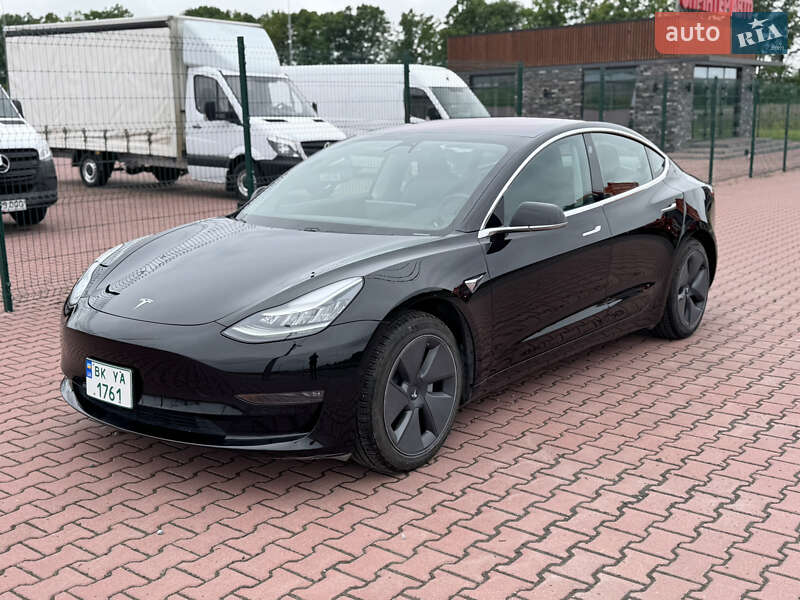 Tesla Model 3 2018