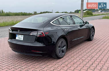 Седан Tesla Model 3 2018 в 