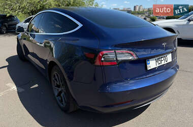 Седан Tesla Model 3 2018 в 