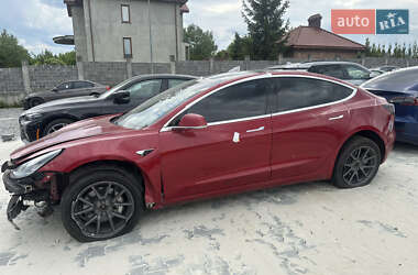 Седан Tesla Model 3 2019 в 