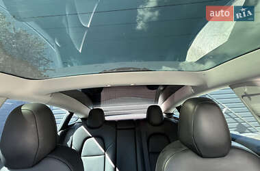 Седан Tesla Model 3 2018 в 