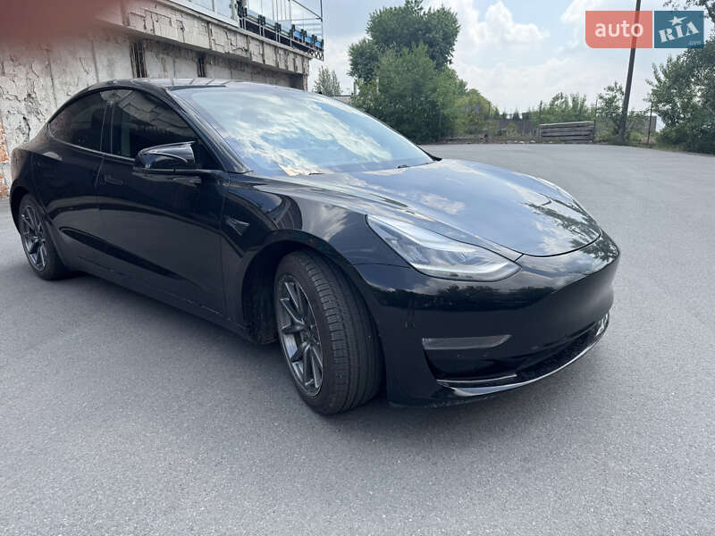 Седан Tesla Model 3 2019 в Днепре