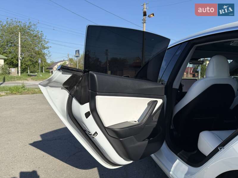 Седан Tesla Model 3 2019 в Харкові фото 77 Седан Tesla Model 3 2019 в Харкові