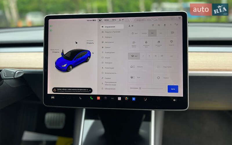 Седан Tesla Model 3 2019 в Львові