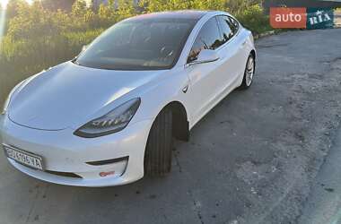 Седан Tesla Model 3 2018 в Тернополі