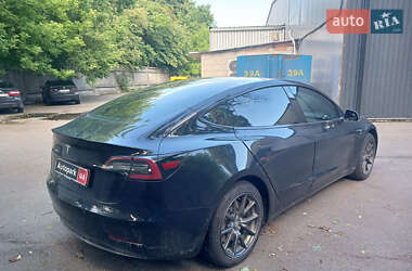 Седан Tesla Model 3 2019 в 
