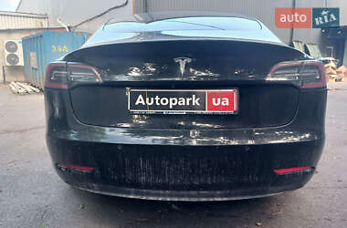 Седан Tesla Model 3 2019 в 