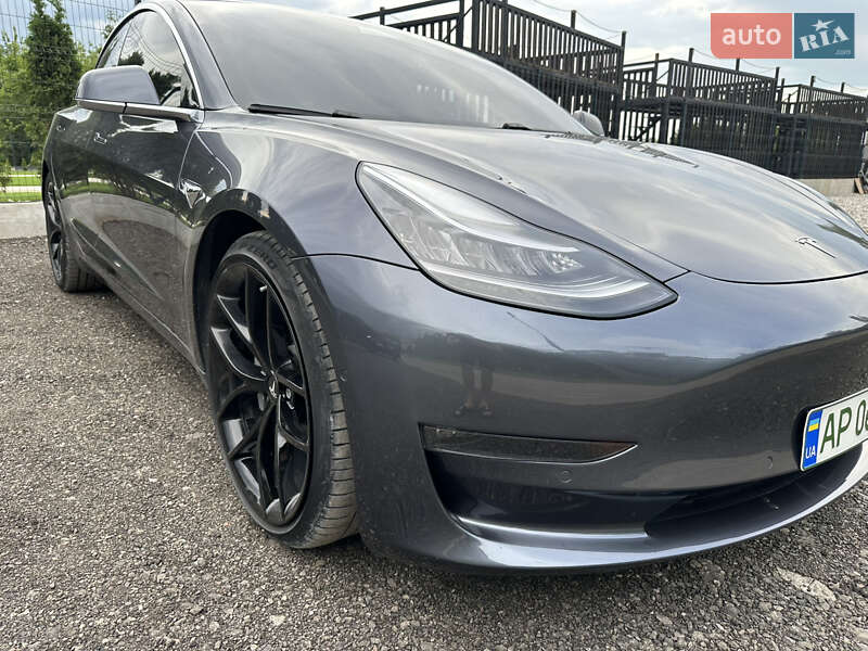 Седан Tesla Model 3 2018 в Запорожье