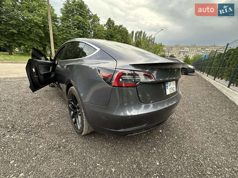 Седан Tesla Model 3 2018 в Запорожье