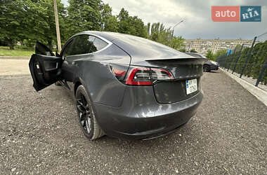 Седан Tesla Model 3 2018 в 