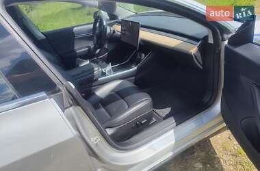 Седан Tesla Model 3 2018 в 