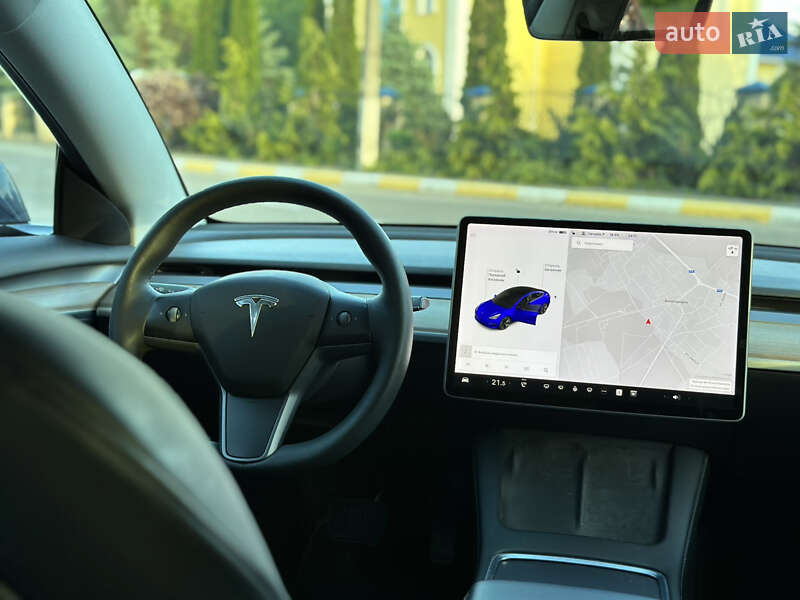 Седан Tesla Model 3 2021 в Києві