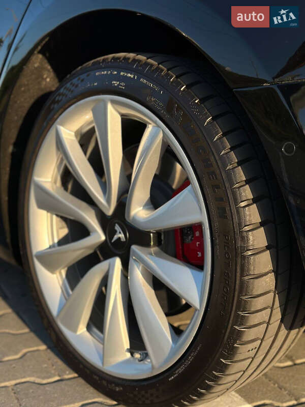 Седан Tesla Model 3 2019 в Киеве фото 8 Седан Tesla Model 3 2019 в Киеве