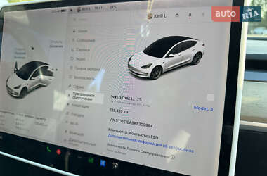 Седан Tesla Model 3 2019 в 